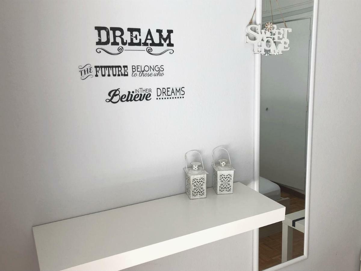 Olive Tree Apartment Of Athens - City Center Екстериор снимка